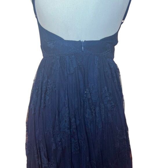 Showpo Meijel Plunge Neck Cross Back Maxi Dress In Navy Lace - Picture 12 of 15